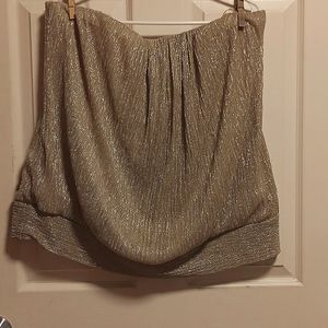 Sleeveless Gold Sequent Top.